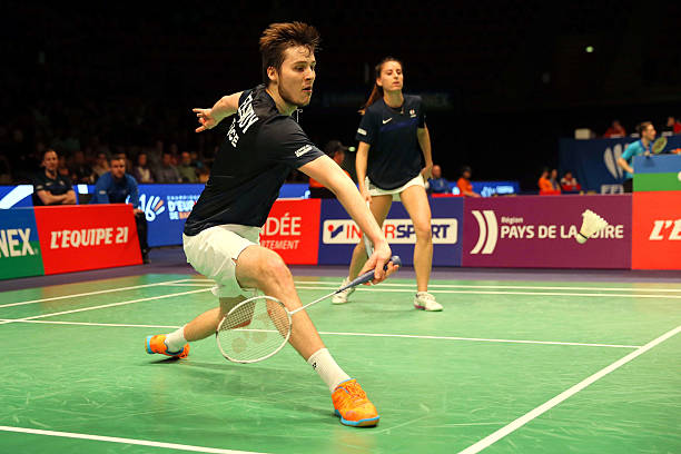 线下试打再网购?教你聪明购买羽毛球拍的技巧