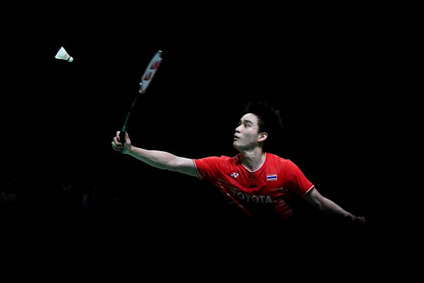 李宁雷霆80 vs 尤尼克斯NF800:双打神拍谁更胜一筹?