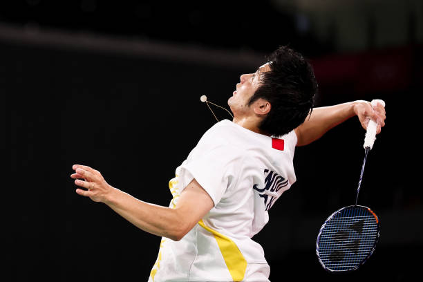 尤尼克斯羽毛球型号解析:哪款适合不同水平?