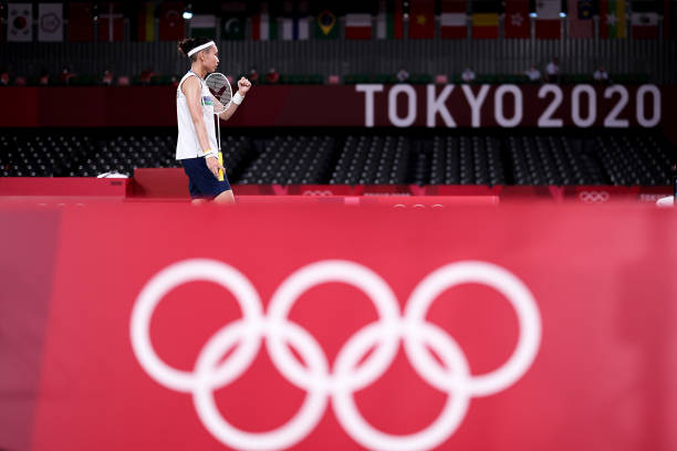 羽毛球裁判必学:发球违例与界内界外判定标准