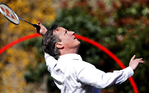 吊网前球 vs 搓球：动作区别与适用场景分析