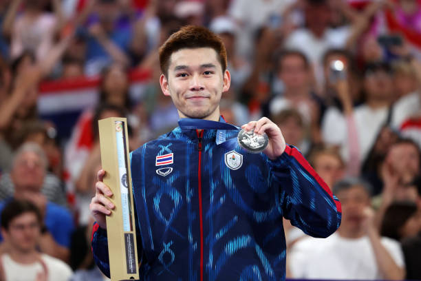 从贵族运动到全球流行:Badminton的命名故事