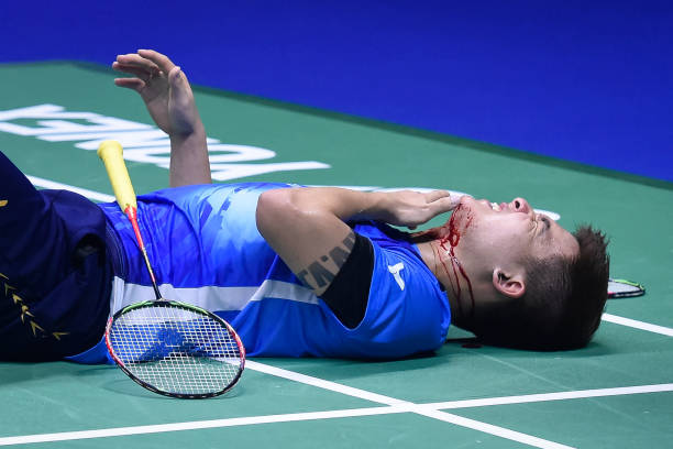 羽毛球双打站位策略:进攻型与防守型站位对比