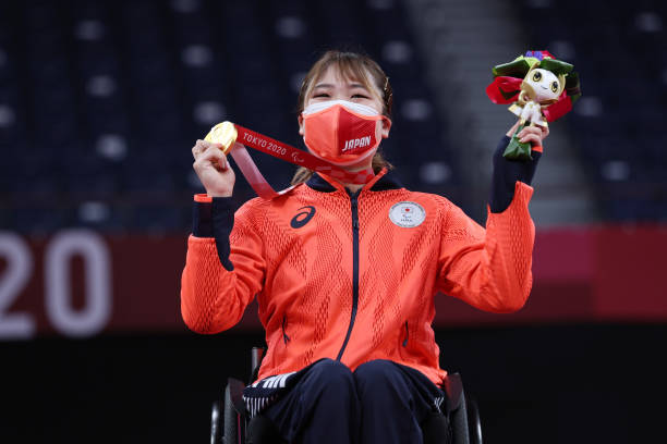 学校羽毛球场开放时段公布,欢迎预约使用