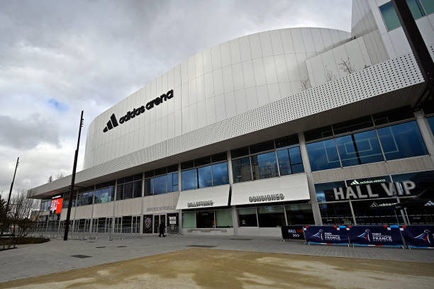 为什么Flex羽毛球拍成为业余选手的首选?