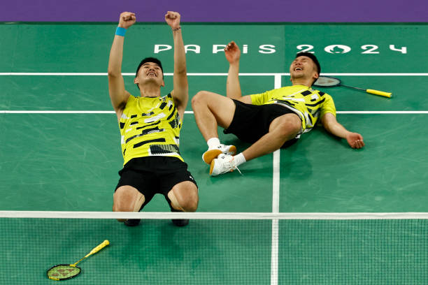 如何备战青少年羽毛球比赛？赛事选择与训练技巧