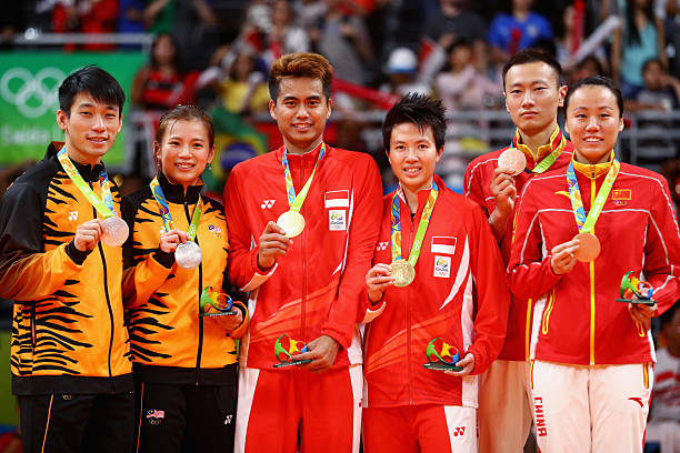 如何正确判断羽毛球双打边界?规则图解指南