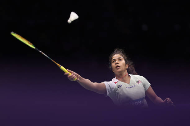 羽毛球拍3U和4U的区别：重量、平衡点与击球手感