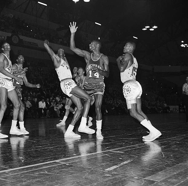 罚球决胜局:篮球比赛中罚球得多少分才能锁定胜局?