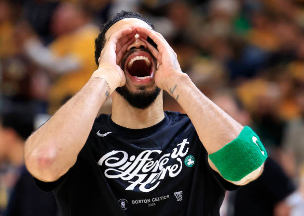 特殊情况下的罚球规则:技术犯规与恶意犯规