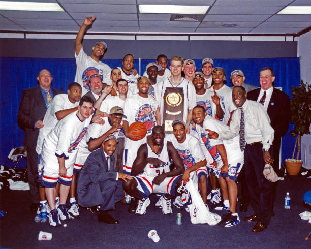 篮板安装角度与高度示意图