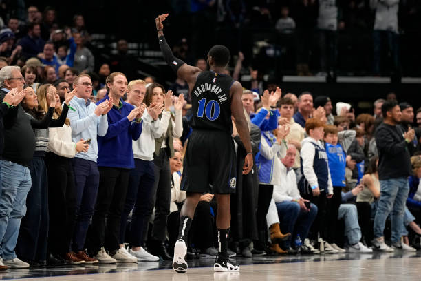 NBA伤病报告:多位球星缺阵,球队阵容受影响