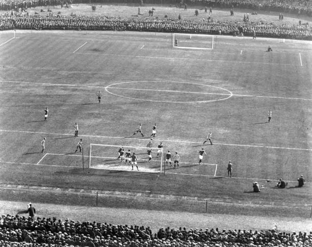 战术分析:阿尔特塔如何打造阿森纳的现代攻势足球?