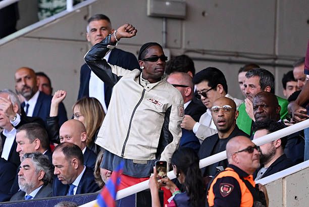 国家德比大战今晚打响!巴萨vs皇马直播指南