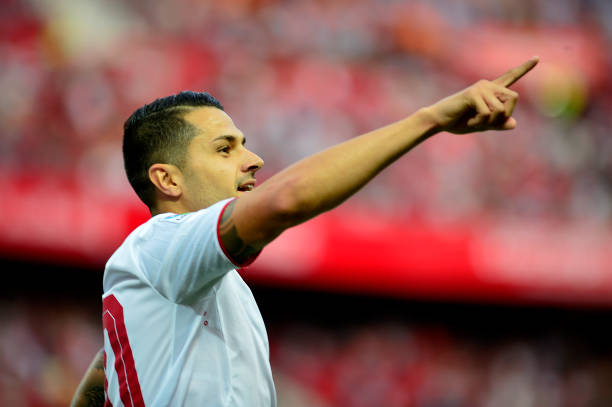 罗伊斯终捧沙拉盘!多特蒙德队长带队夺冠