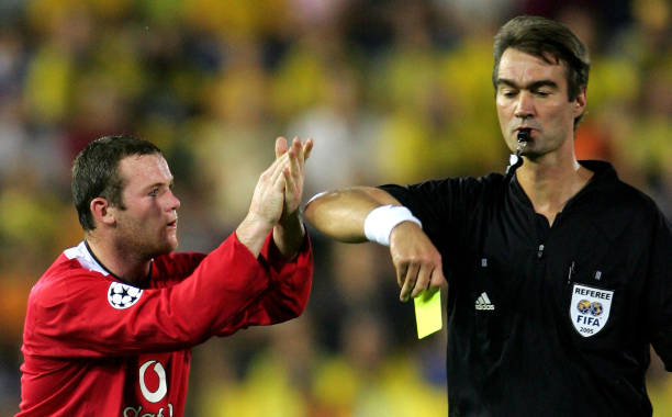 从伯纳乌到沙尔克：劳尔适应不同联赛与战术体系的智慧