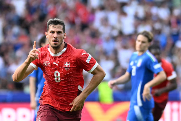 免费看欧冠！CCTV5高清直播入口全攻略