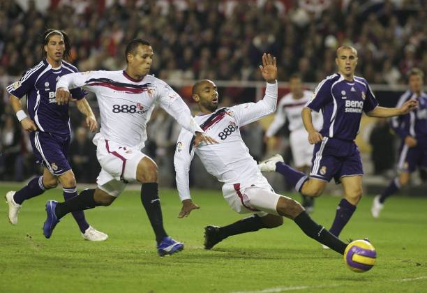 德甲联赛直播在线观看:拜仁慕尼黑vs多特蒙德巅峰对决!