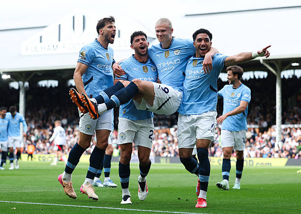 齐达内头型进化史:从长发到光头的经典转变