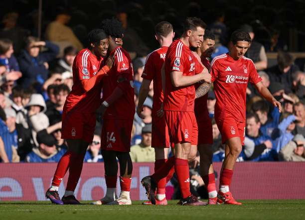 如何申请足球场建设补贴?国家最新标准一览