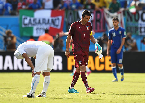 禁区之王!罗马里奥无解射门全记录(高清修复版)