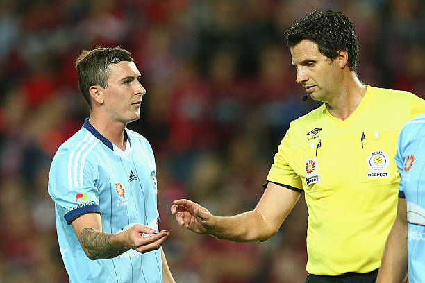 瓜迪奥拉的实验：2021欧冠决赛曼城阵型是否过于理想化？