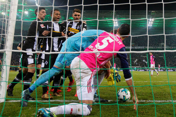 C罗、梅西之后,谁将统治个人进球榜?