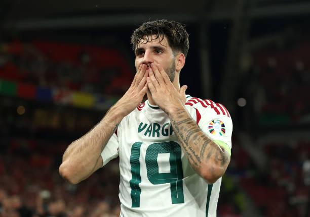 任意球在五人制比赛中的战术运用