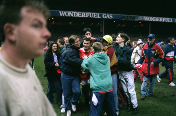 C罗身高体重对比其他顶级球星,谁更占优势?