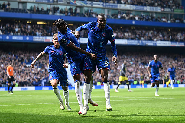 欧冠历史赛程规律:每年赛事启动时间是否固定?