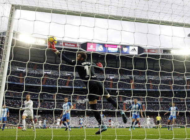 传奇重现：马拉多纳101次过人视频集锦与解析