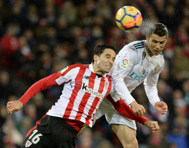 足球越位规则详解:从基础到实战解析