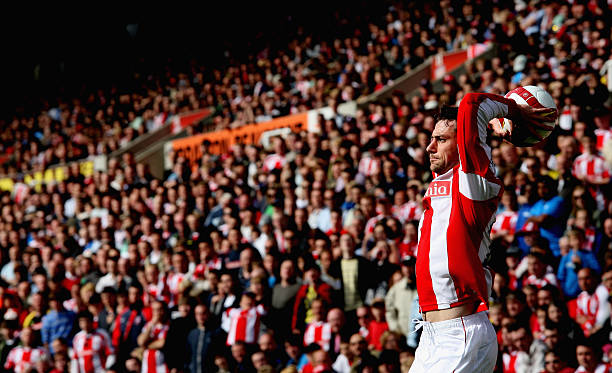 莱万无情弑旧主！拜仁3-0巴萨，德甲霸主欧冠再显威