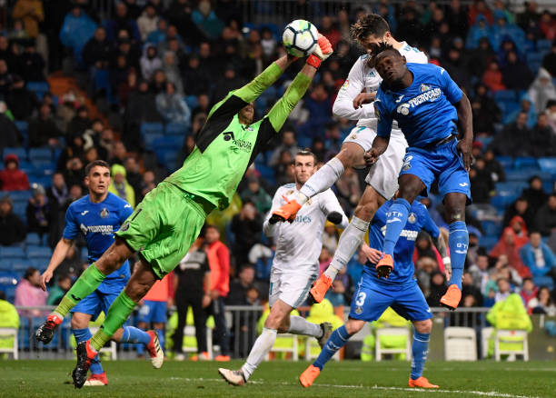 如何合法自建足球场?必备手续与注意事项