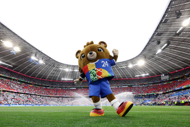 2025欧冠冠军悬念:新贵崛起还是传统豪门卫冕?