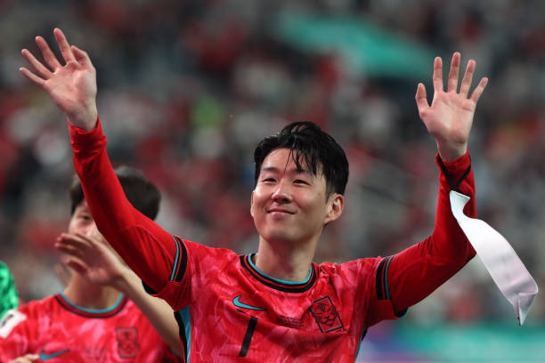 业余足球的点球距离是否和职业比赛一致?