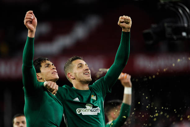 从阿根廷到法国:齐达内用马拉多纳式魔法书写传奇