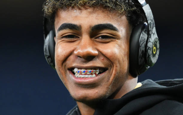 欧冠决赛前瞻:热门球队的比分预测与冠军归属分析