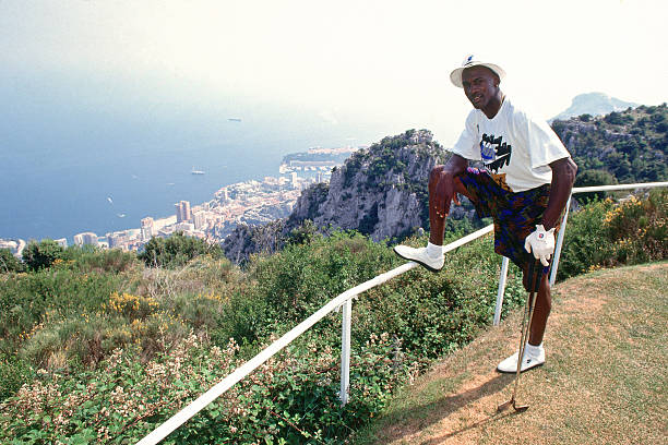 收藏指南:巴黎奥运会吉祥物周边产品与购买信息