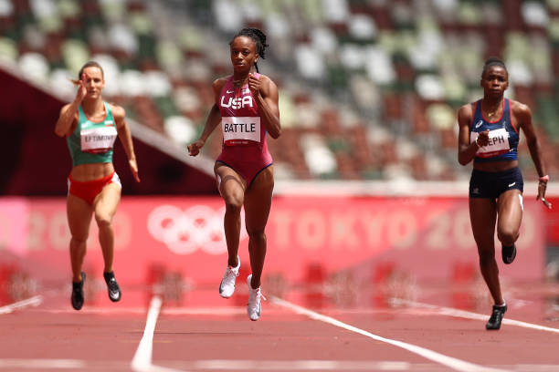 袁琦琦与队友的默契配合:接力赛中的关键角色