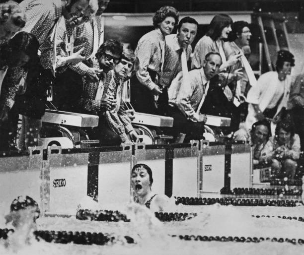 康复医师解析:为什么蛙泳后椎间盘突出症状会加重