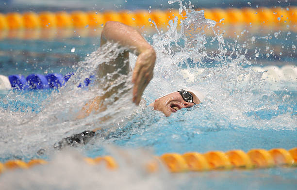 游泳减肥攻略：一次游多久才能达到理想效果？