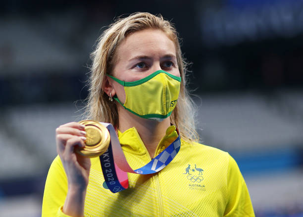 自由泳动作纠正：慢动作视频帮你避开常见错误