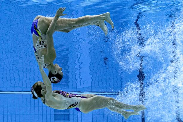 仰泳训练指南:如何保持身体平衡与呼吸节奏