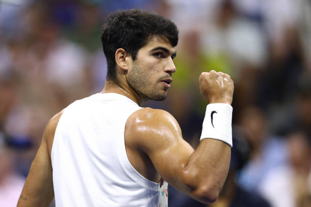 大满贯赛制变迁：百年网球传统的演变与创新