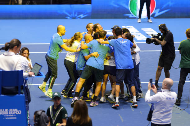 网球新星辛纳恋情曝光，女友国籍引发热议