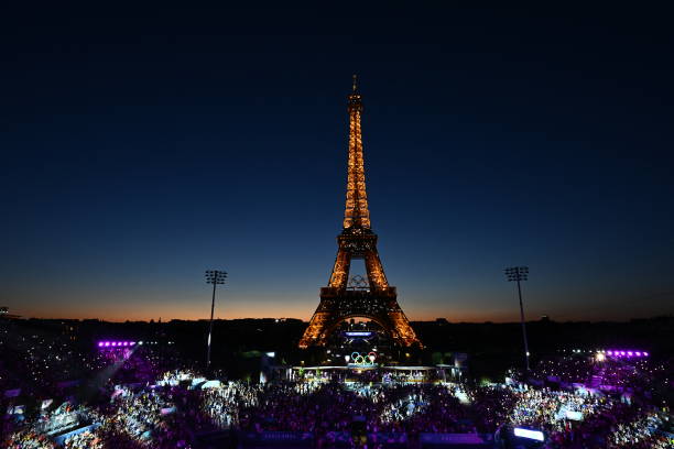 气排球女子球网高度的调整方法及注意事项