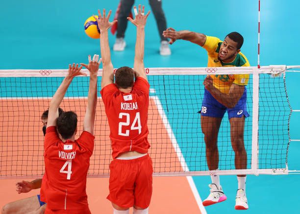 你的发球能得几分?跟世界级教练学跳发球暴力手法