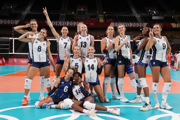 排球比赛中轮转动作的实战应用技巧