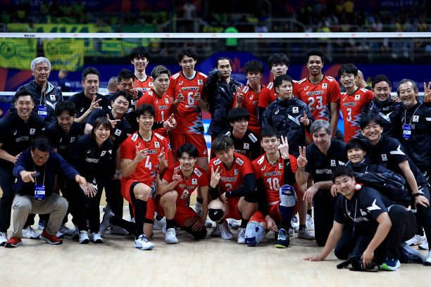 排球发球技术精要:掌握四个固定要素提升成功率